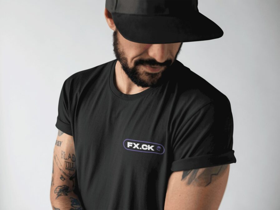 Camiseta Fx.ck color negro