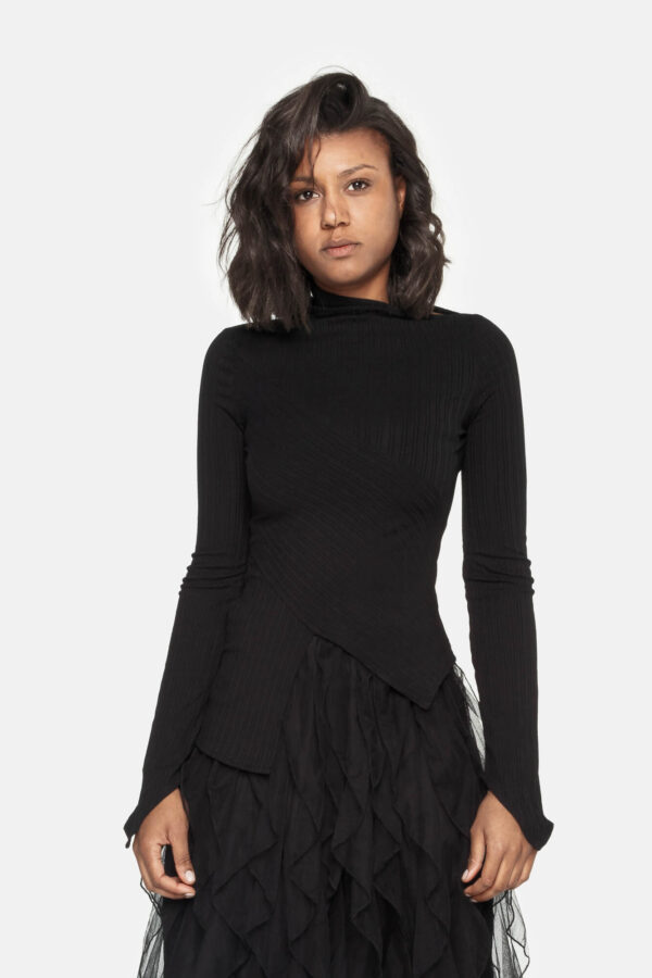Blusa desigual negra mujer